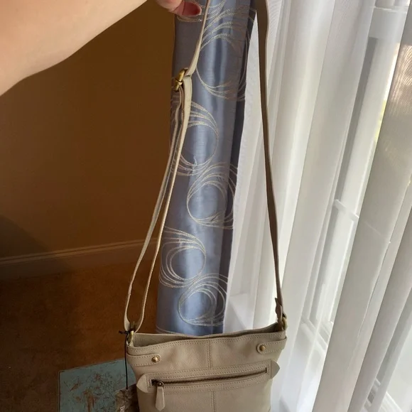 Born Crossbody Leather Bag Dove NWT - Picture 15 of 15